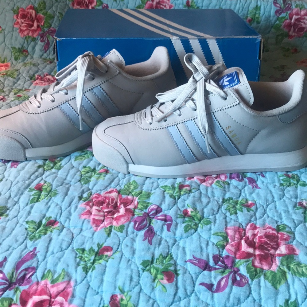 Adidas Women’s Samoa Size 7.5 - Picture 3 of 4